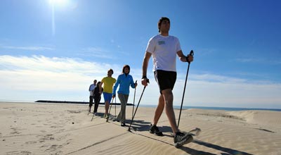 Avez-vous déjà pensé à la marche nordique ?